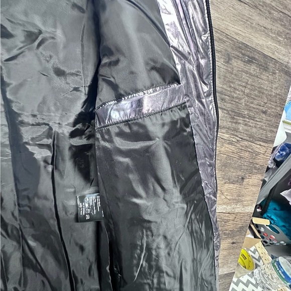 White Mark Metallic Puffer Jacket with Quilted Design Womens Size Medium - Picture 6 of 12